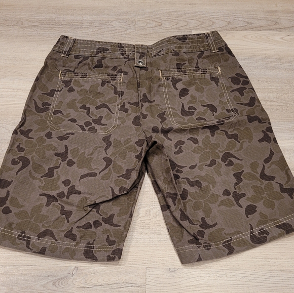 Gander Mtn shorts 4 - Picture 4 of 6